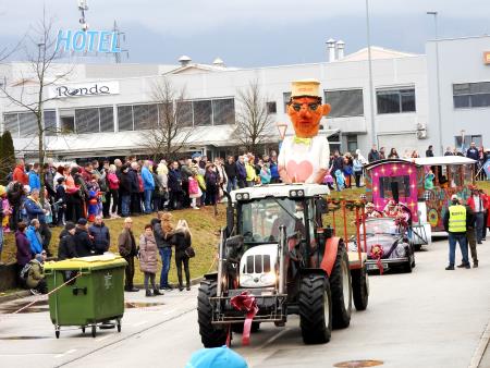 Orjaška maskota Godlar